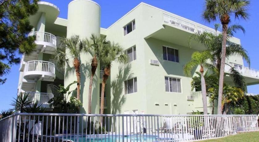 Chart House Suites And Marina Clearwater Beach Exterior foto